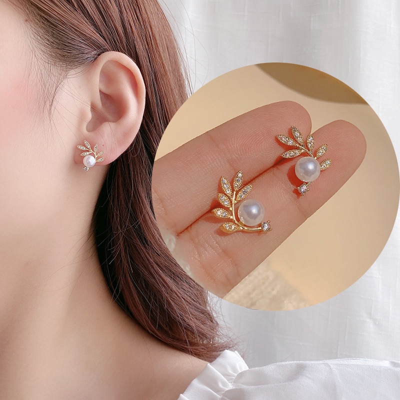 Bộ Khuyên Tai Ngọc Trai Hình Lá Nhỏ Thời Trang Hàn Quốc 2022