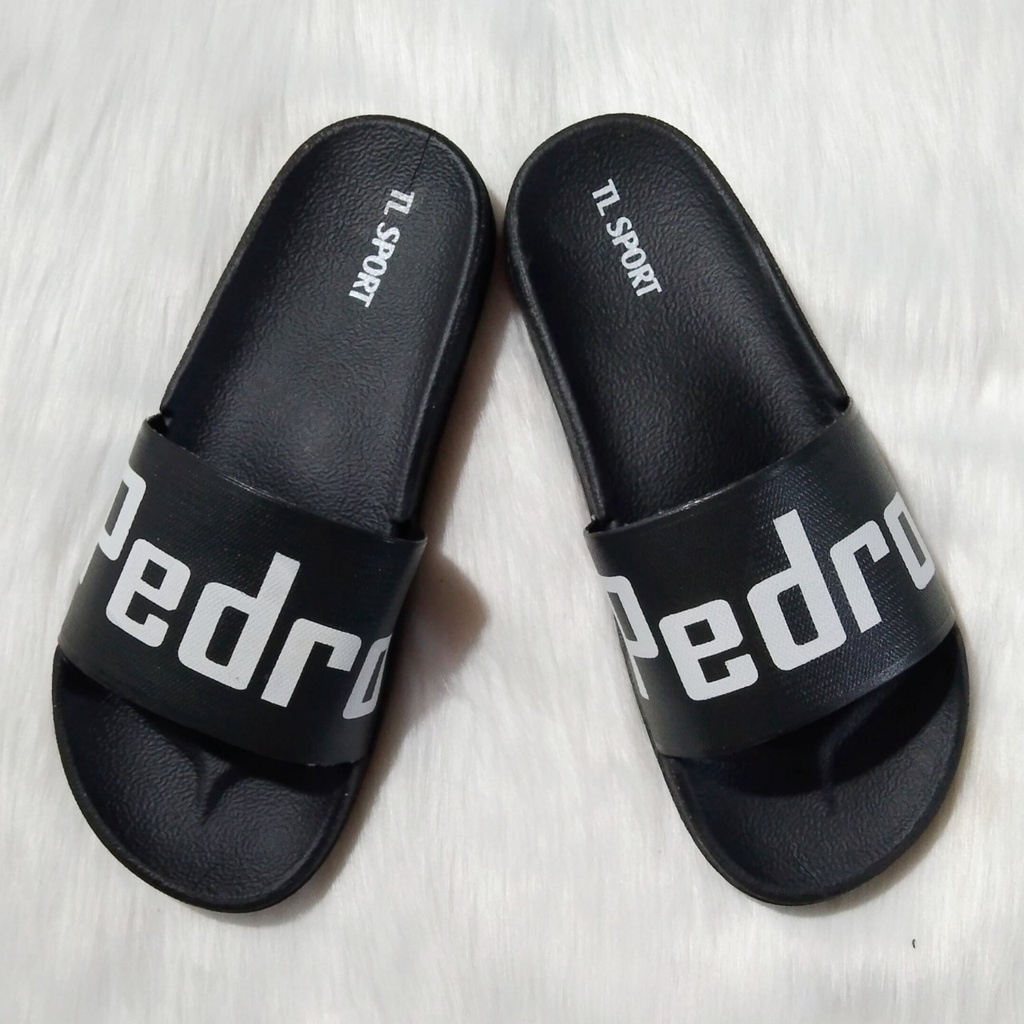 Dép quai ngang PEDR, nam nữ đều mang được phong cách unisex sản xuất tại xưởng