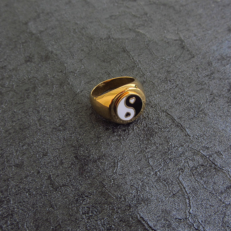 INS Glazed Tai Chi Yin and Yang Rings/Cute Enamel Heart Ring/Fashion Golden Metal Men and Women Couple Jewelry