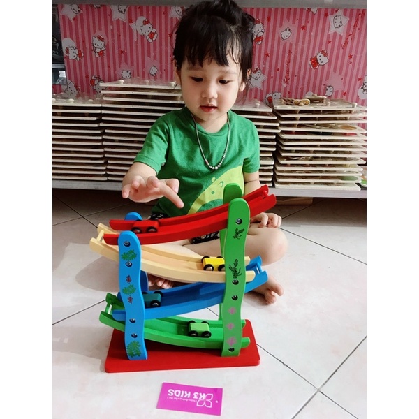 Đồ Chơi Gỗ Xe Cầu Trượt Ô Tô 4 Tầng - Đồ Chơi Gỗ Thông Minh Cho Bé Dolphin Kids