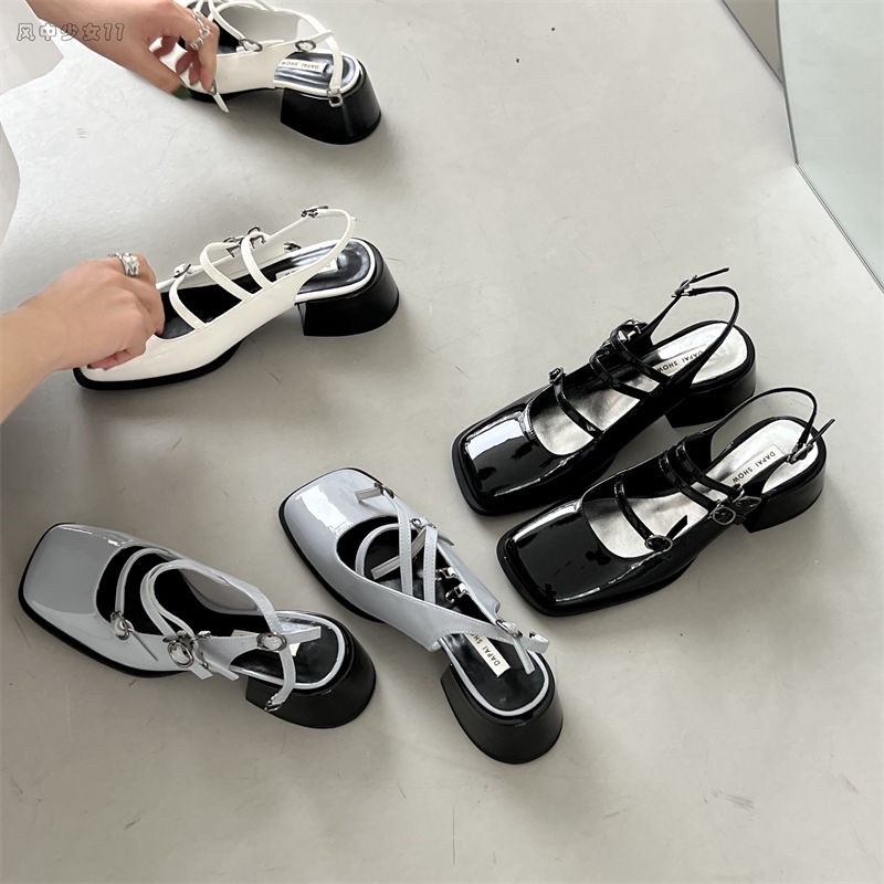 Giày cao gót Mary Jane da bóng đầu vuông phong cách ngọt ngào cổ tích với thiết kế dây đeo