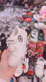 giày sneaker cho bé 👟