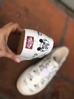 Giày Van Mickey