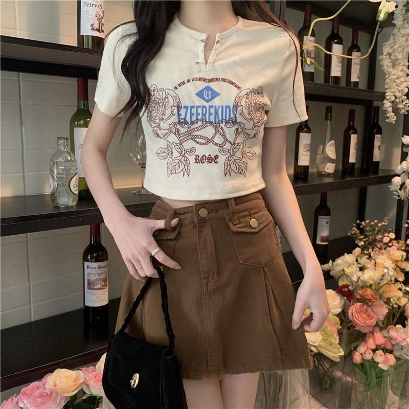 Áo Croptop Chất Thun Gân Phối Gim Cài Cá Tính