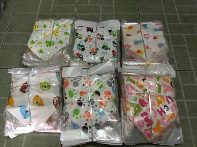 Yếm tam giác cotton cho bé