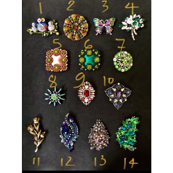 Cài áo đính đá, hạt màu sắc