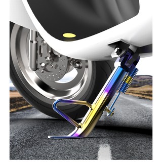 chân chống xe máy