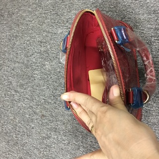 Túi xách L&V háng hến
