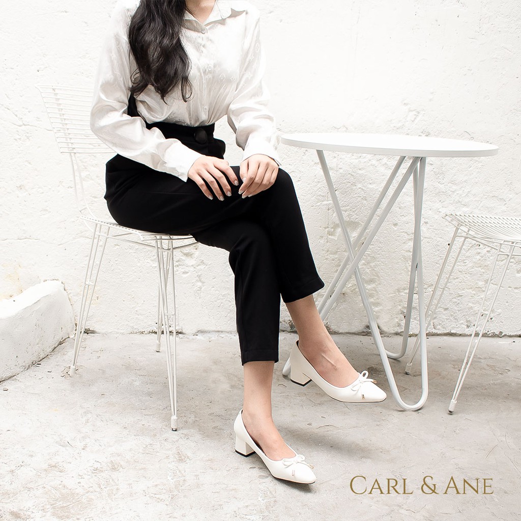 Carl &amp; Ane - Giày cao gót phối nơ gót vuông cao 5cm màu nude _ CP005