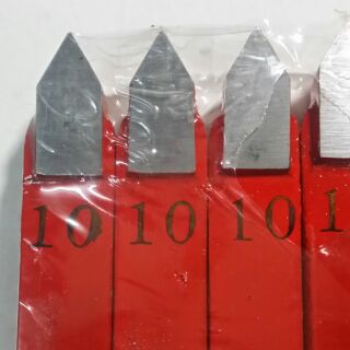 Dao tiện thẳng đỏ số 6x2.cây...