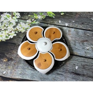 Khay mứt hoa 5 cánh nắp gỗ sứ trắng Bát Tràng
