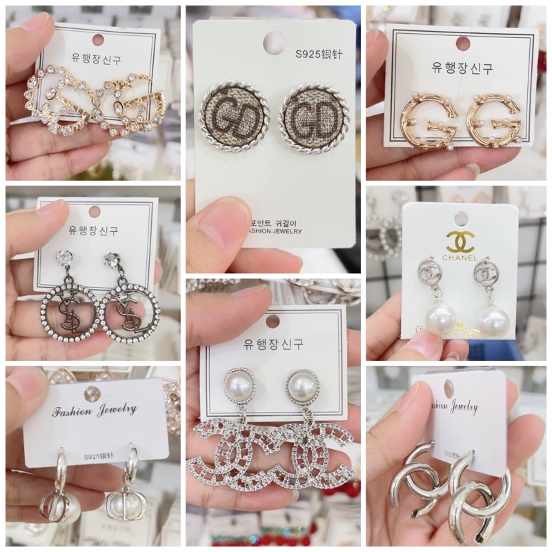 Bông  tai thương hiệu 1 mẫu mã đa dạng