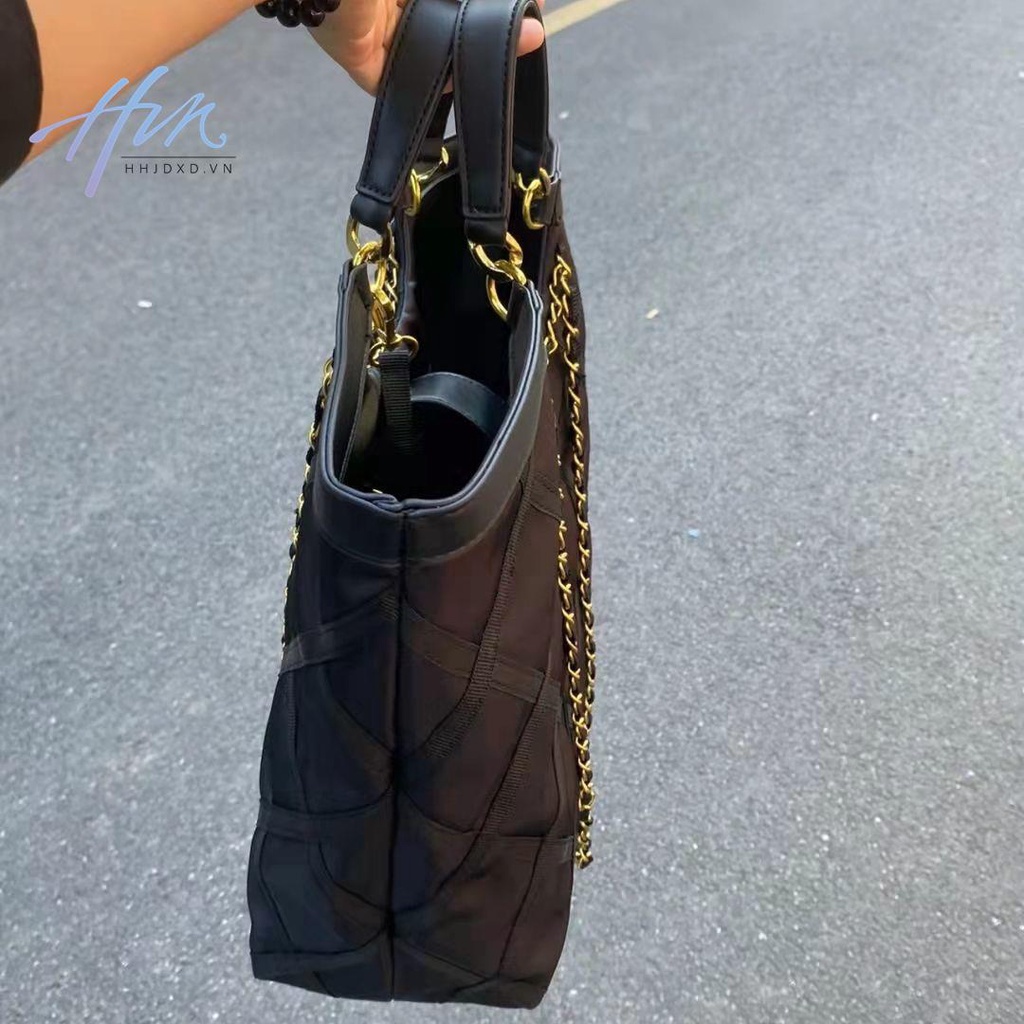 Túi Xách Tote Đeo Vai Cỡ Lớn Bằng Nylon Phối Dây Xích Thời Trang Dành Cho Nữ