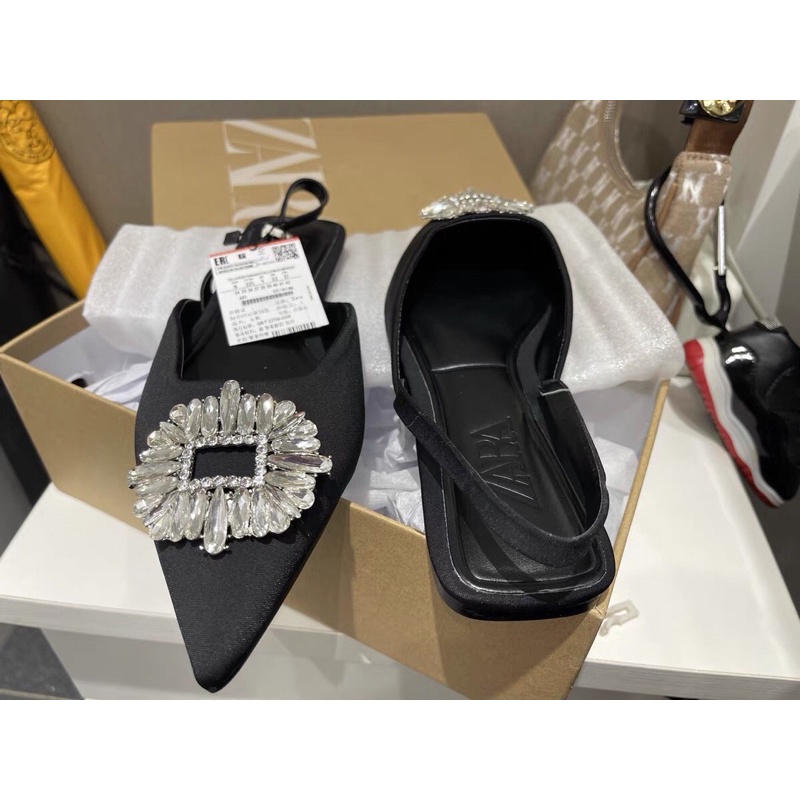 GIÀY MULE ZARA MÀU ĐEN GÓT THẤP ĐÍNH ĐÁ LẤP LÁNH