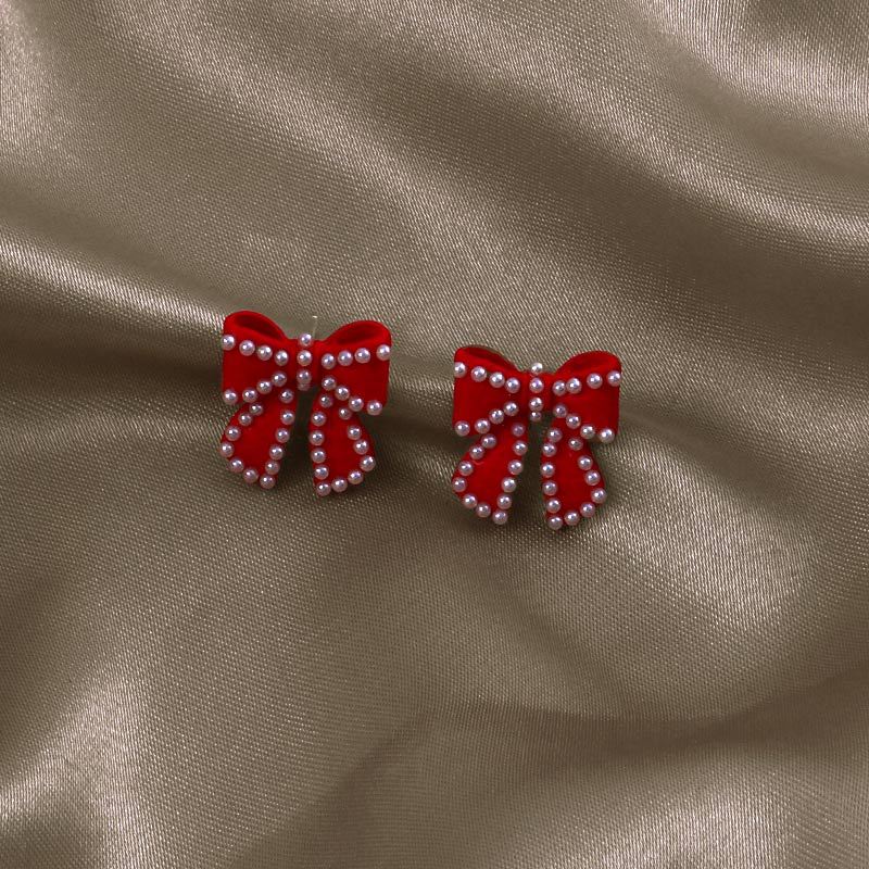 Bông tai thiết kế đơn giản hợp thời trang trẻ trung