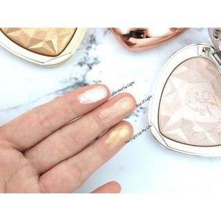 Phấn bắt sáng Too Faced Love Light Prismatic Highlighter