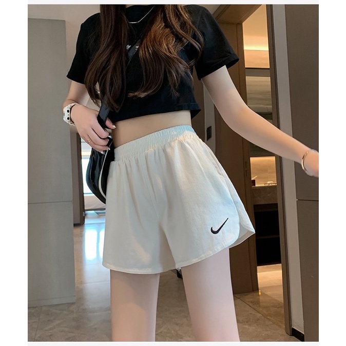 Quần đùi nữ 🦋 short chất đẹp loại 1 mix kèm áo 2 dây áo thun croptop cực xinh