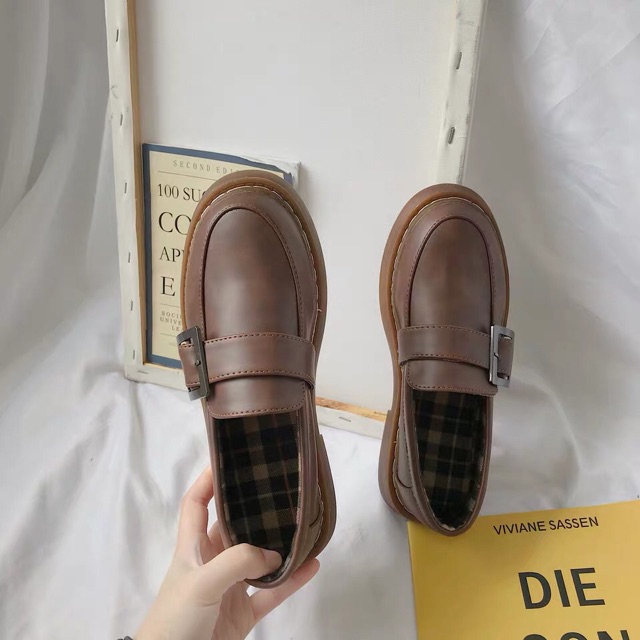 Giày da lì phong cách retro | BigBuy360 - bigbuy360.vn