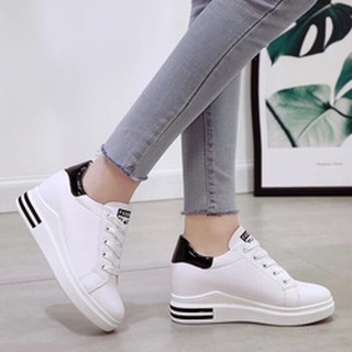 Giày Sneaker Nữ Độn Đế Đẹp Chất Phù Hợp Đi Học Đi Du Lịch Đi Dã Ngoại Q Nam Từ Liêm Q Hà Đông