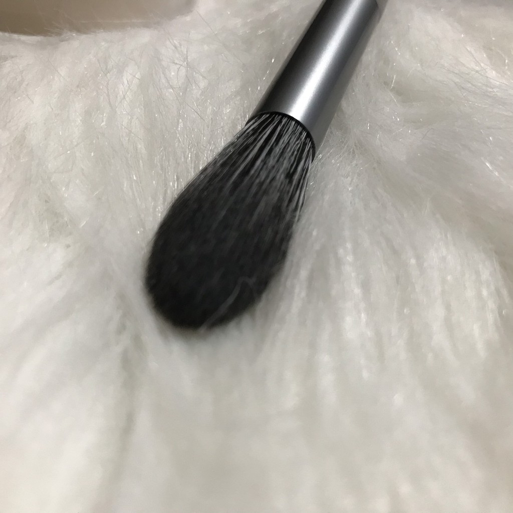 Cọ Trang Điểm Highlight My Destiny Xám No.1