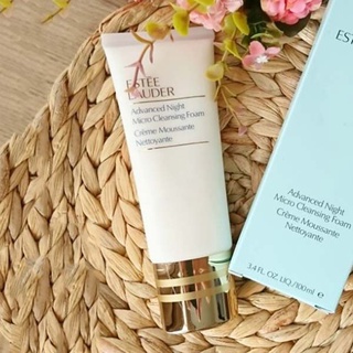 Sữa rửa mặt dạng bọt Advanced Night Micro Cleansing Foam