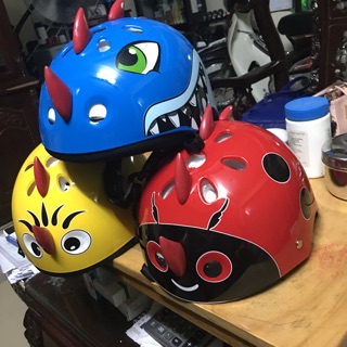 Mũ bảo hiểm cho bé