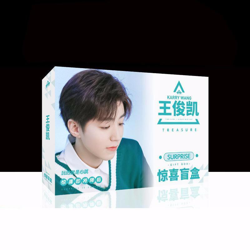 Hộp quà TFBOYS A5 có poster postcard bookmark in hình thần tượng nhóm nhạc