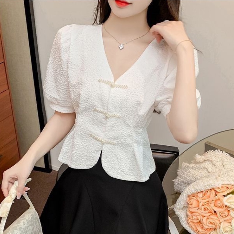 Áo Croptop Tay Phồng Cổ Chữ V Màu Trắng Thiết Kế Đơn Giản Thời Trang Mùa Hè 2022 Mới