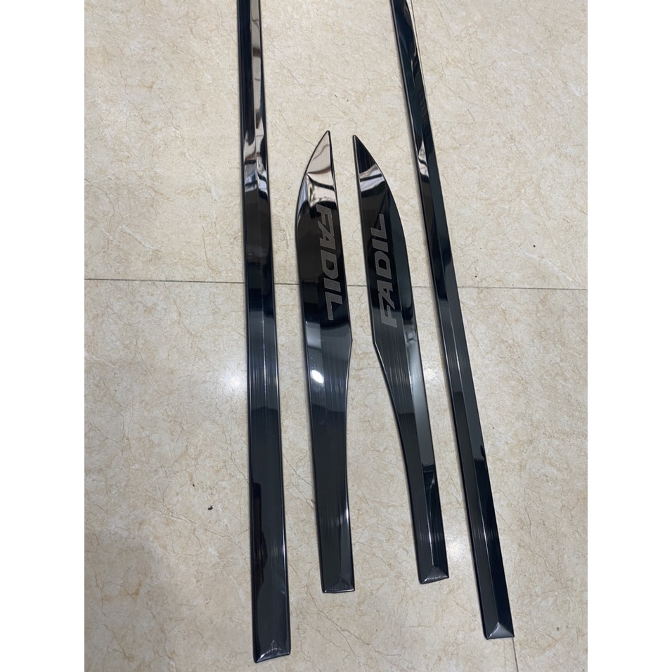 Ốp nẹp sườn xe Vinfast Fadil 2018 2019 2020 2021 Chất liệu Inox Cao Cấp, Kiểu dáng thể thao cá tính