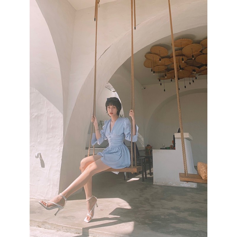 Áo liền quần lụa màu xanh | BigBuy360 - bigbuy360.vn