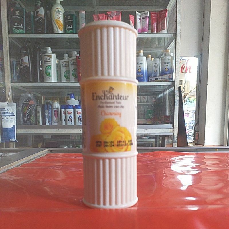 Phấn thơm cao cấp Enchenteur