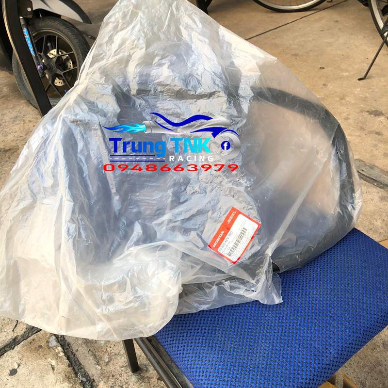 Cảng sau wave thái 110 chính hãng honda.