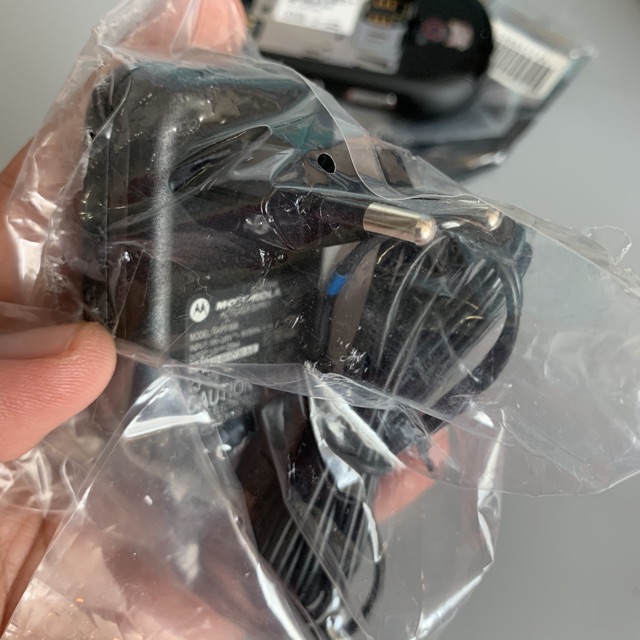 MOTOROLA E2 ROKR FULLBOX CHÍNH HÃNG. (Điện thoại cổ) | BigBuy360 - bigbuy360.vn