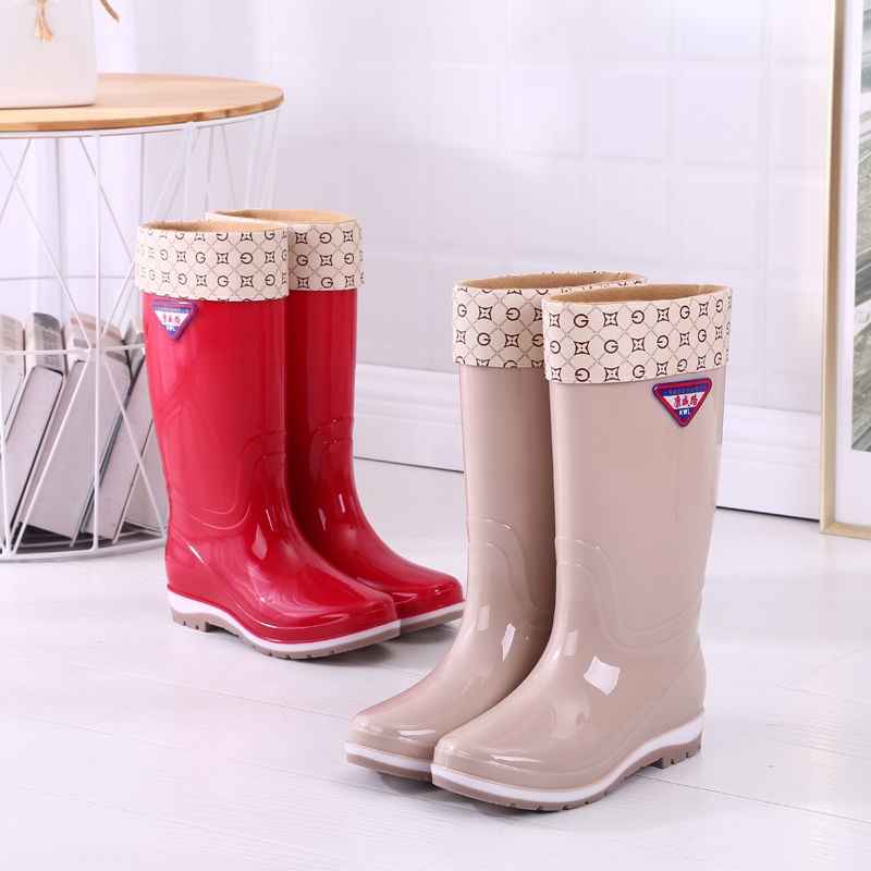 Giày bốt đi mưa ống cao bằng cao su chống trượt phối len thời trang mùa đông dành cho bạn nữ