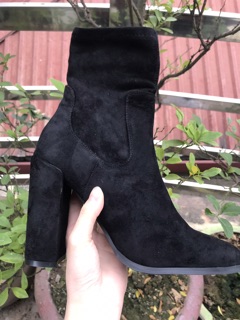 Boot đen forever21