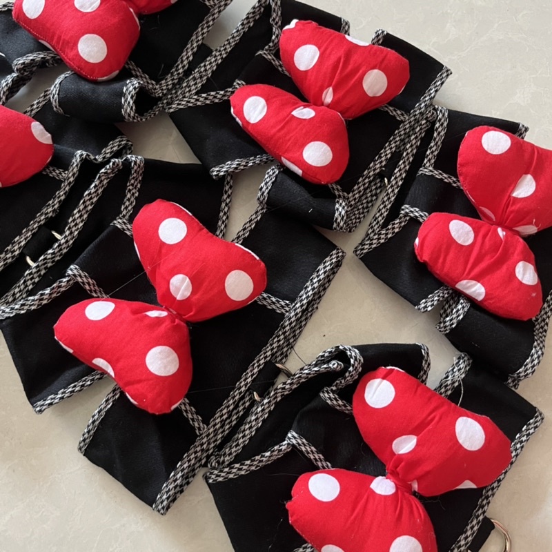 Áo dắt phiên bản Mickey chó mèo