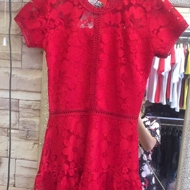 Váy ren cao cấp
