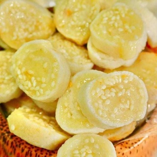 KẸO DỪA DỨA NON LÁ DỨA.