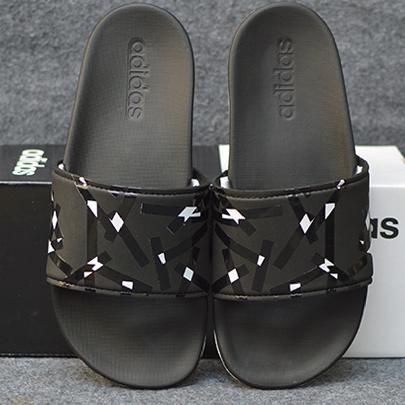 Dép Adidas Cloudfoam Plus Graphic màu đen quai đen logo đen trắng