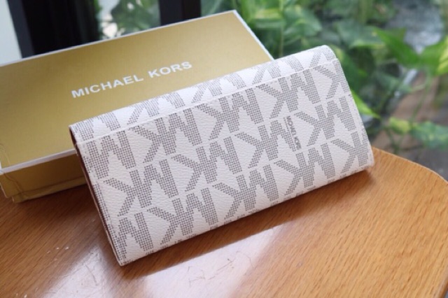 VÍ MICHAEL KORS NẮP GẬP cực xịn giá bình dân