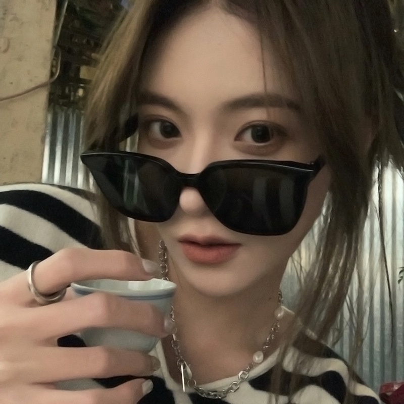 Kính Mát Gọng Nhựa Nhiều Màu Sắc Mới 2022 Cho Nam Nữ