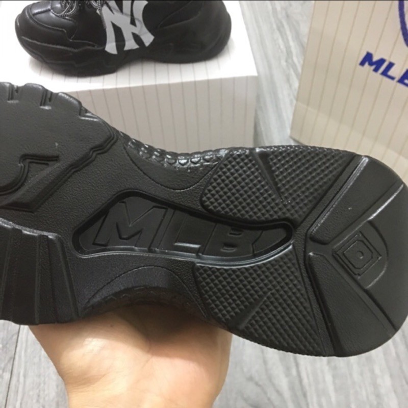 [Mã FAGREEN245 giảm tới 30K đơn 99K] Giầy thể thao nam nữ mầu đen 36-44. | BigBuy360 - bigbuy360.vn