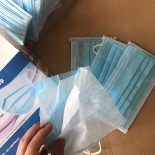 Khẩu trang yt  hộp 50c