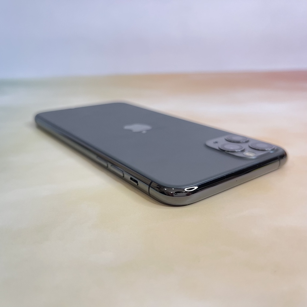 Điện thoại Aiphôn IP11 pro max bản 64 GB bản Hàn có thể tắt âm chụp ảnh với IOS 15