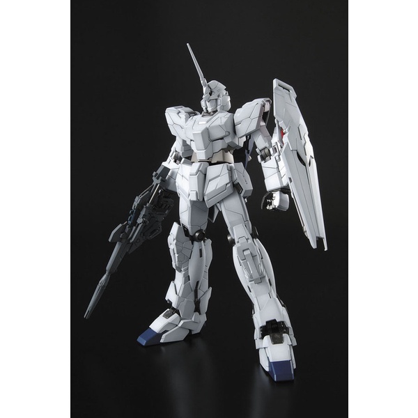 Mô hình lắp ráp Gunpla MG 1/100 Unicorn RX-0 Gundam ver.OVA Bandai Japan