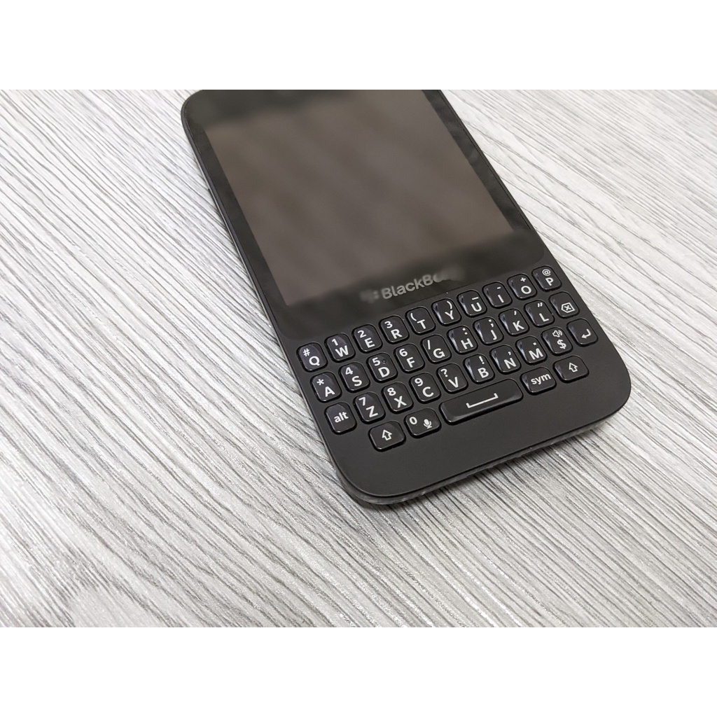 Blackberry Q5