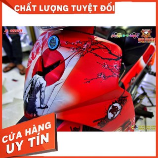 Tem Trùm Xe Sirius Samurai Đỏ Đen Trắng