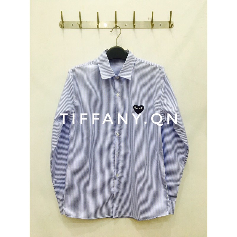 sơ mi kẻ sọc logo mắt trái tim đen đỏ kiểu học sinh công sở thanh lịch, thời trang