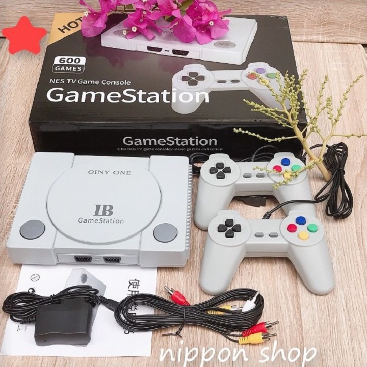 Bộ Máy Chơi Game mini tay cầm 4 nút tích hợp sẵn 600 trò chơi cổ điển, cổng kết nối AV