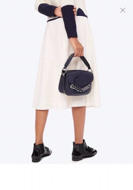 𝗧𝗢𝗥𝗬 𝗕𝗨𝗥𝗖𝗛